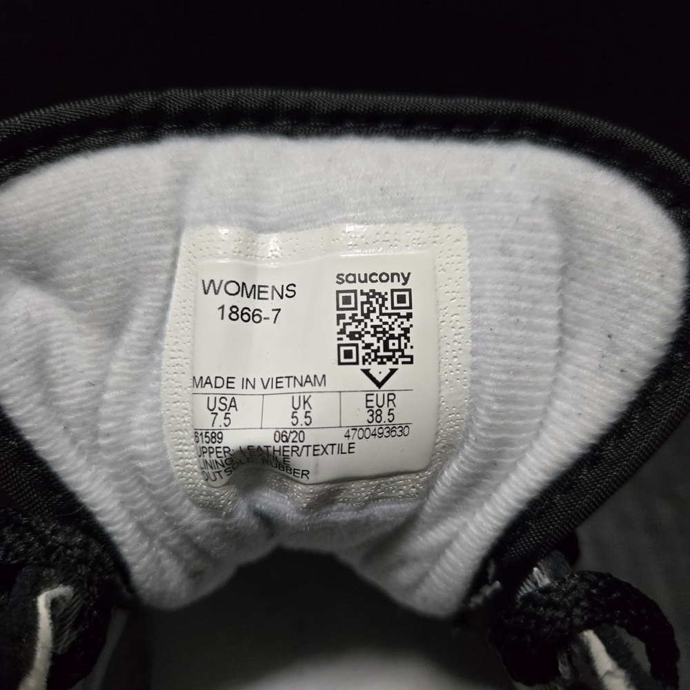 Saucony Womens Black and Gray Sneakers - Picture 5 of 7